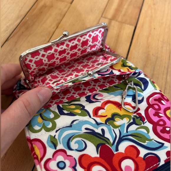 VERA BRADLEY Pink & Blue Floral Magnetic Front Close Pocket Wallet - Picture 3 of 4